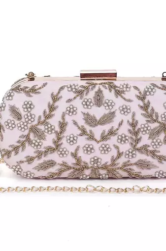 Graceful pink clutch
