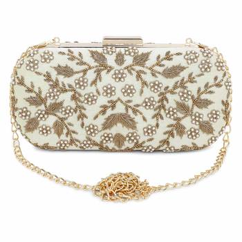 Pearl precious clutch 1