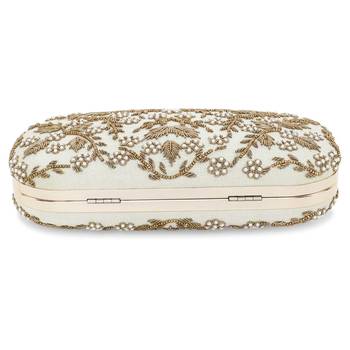 Pearl precious clutch 4
