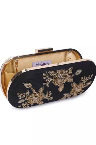 Tri flower black clutch