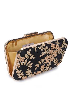 Nishapuri black clutch 3