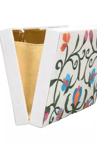 Flowerista edgy clutch