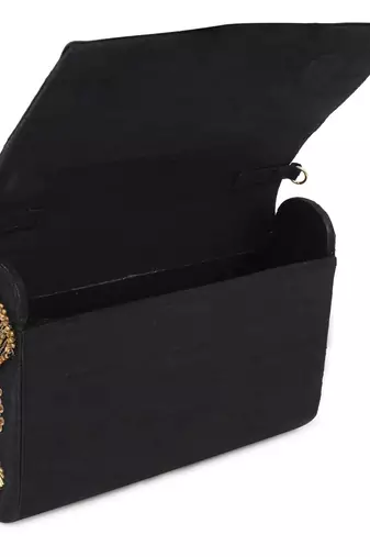 Blazing black clutch