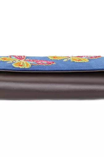 Duo butterfly clutch