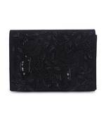 Garden in the dark clutch