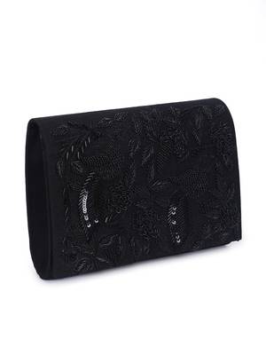 Garden in the dark clutch 2