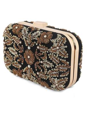 Black backyard clutch 1