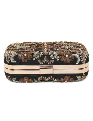 Black backyard clutch 2