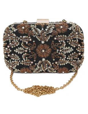 Black backyard clutch 3