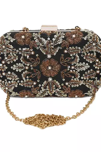 Black backyard clutch