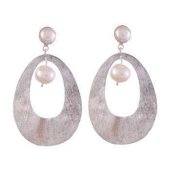12.29 Gms Silver With A Pearl Drop Earrings 2