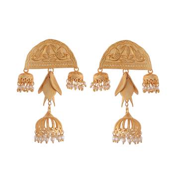 Golden Pearl Exquisite Designer Earrings 1