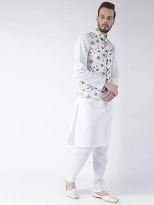 White Printed Cotton Kurta Pajama 3