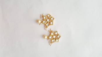 Floral Shape Earring 1