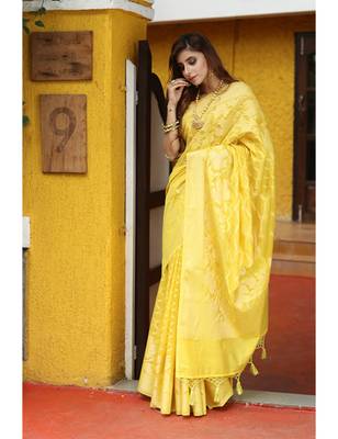 Yellow Shade Cotton Banarasi Handwoven Saree 2