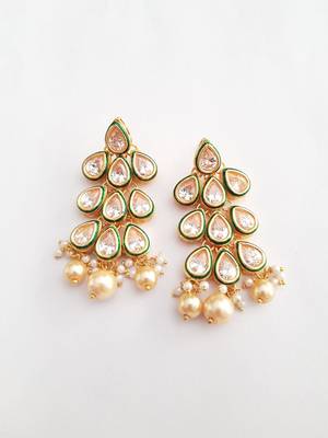 Drop Emeralld Earring 1