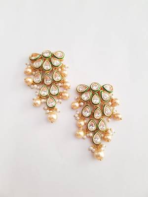 Drop Emeralld Earring 1