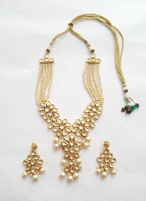 Flower Necklace 1