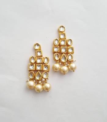 Kundan Suhani Earring 1
