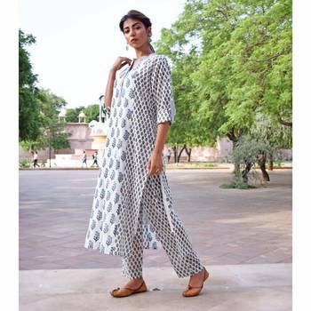 Set of Multi print Kurta with Pants 2