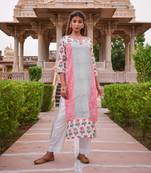 Set of Multi print Kurta with Off White  Pants