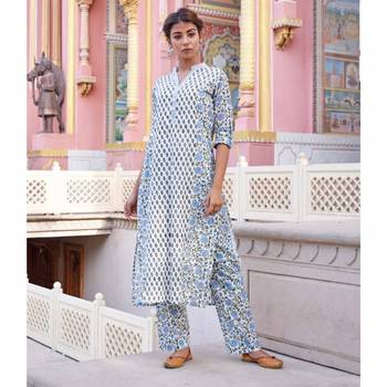 Set of Multi print Kurta with Pants 1