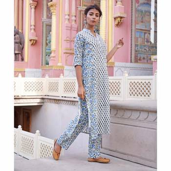 Set of Multi print Kurta with Pants 3