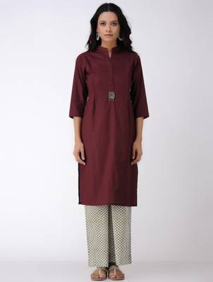 Set of Maroon Pleated Kurta with Block Printed Pants & Dupatta 2
