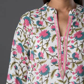 Set of Floral print Kurta with Shaded Palazzo & Dupatta 4