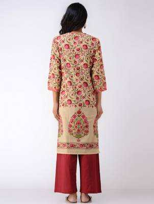 Set of Floral print Kurta with Dupatta with Red Pants 3