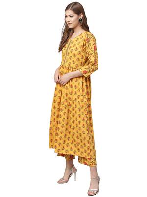 Yellow printed crepe kurta sets 2