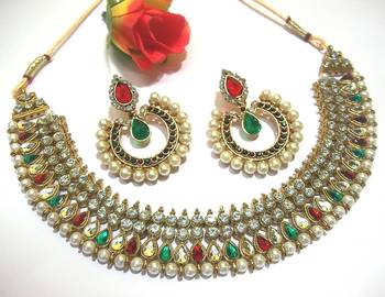 Maroon Green Tilak Pearl Necklace Set 1