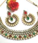 Maroon Green Tilak Pearl Necklace Set