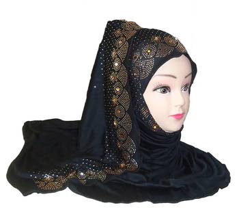 Black Plain Cotton Hijab 1