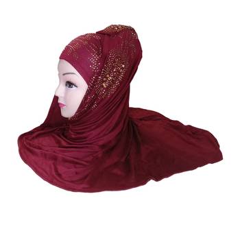 Maroon Plain Cotton Hijab 3