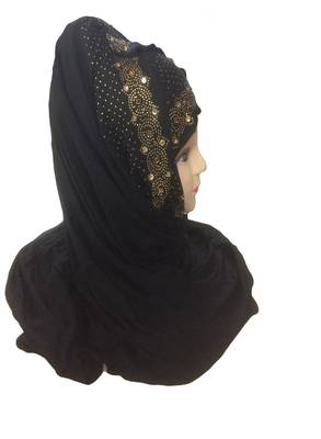 Black Plain Cotton Hijab 3