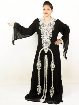 Black embroidered georgette islamic kaftans 1
