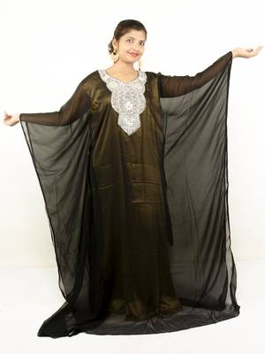 Black embroidered georgette islamic kaftans 1