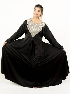 Black embroidered georgette islamic kaftans 1