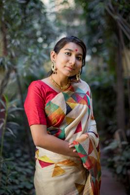 Multicolor Linen Digital Print Saree With Blouse 5