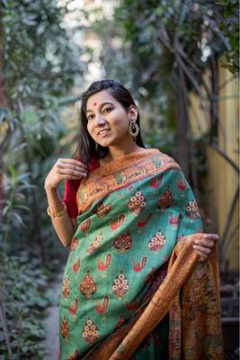 Multicolor Linen Digital Print Saree With Blouse 4