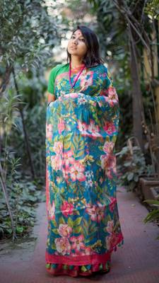 Multicolor Linen Digital Print Saree With Blouse 2