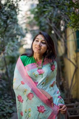 Multicolor Linen Digital Print Saree With Blouse 4