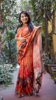 Multicolor Linen Digital Print Saree With Blouse 3