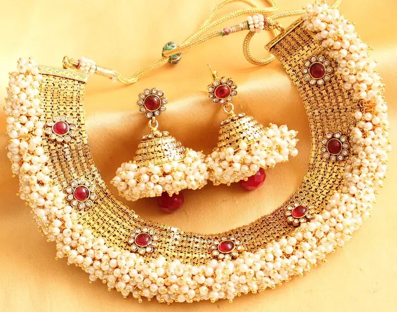Lovely Antique Red Pearl Cluster Choker Necklace Set 