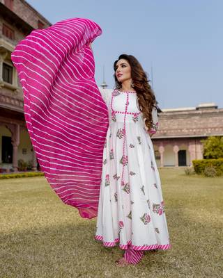 Gul Hanblock Lehriya Suit Set 4