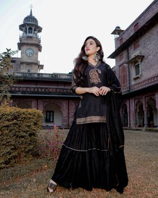 Black Rebel Handblock Sharara Suit Set 2