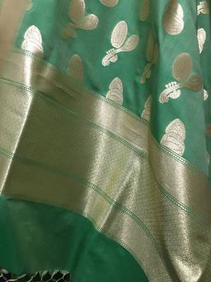 Green woven katan Silk dupattas 3