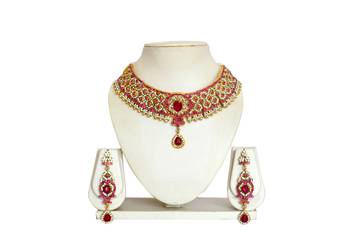 Stone Necklace With Earrings 1