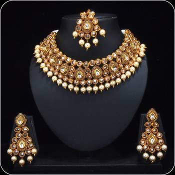 Royal Antique Gold AD Zircon Golden Necklace Jewelry Set 2